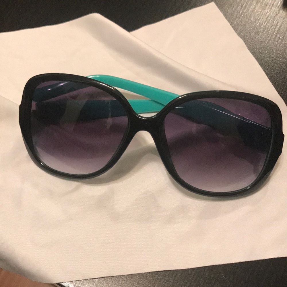 Juicy Couture sunglasses